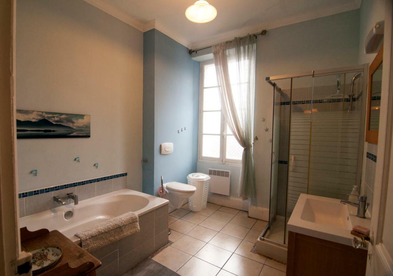 Appartements Ria Sirach Eksteriør bilde